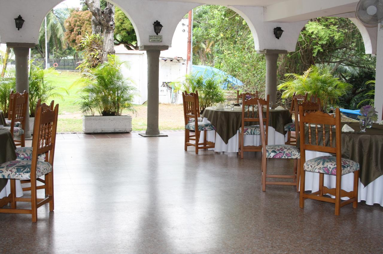 Club Campestre De Neiva Hotell Neiva  Eksteriør bilde